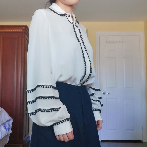 Silk lantern sleeve shirt - Picture 8 of 8